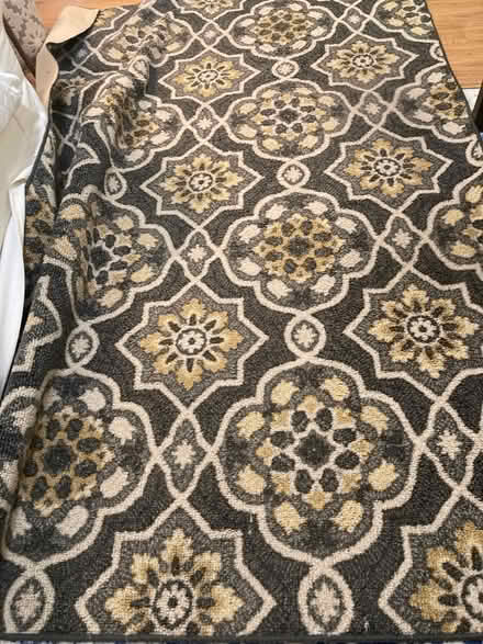 Photo of free “5 x 7” feet rug Howard County (Scaggsville) #1