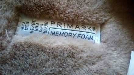 Photo of free womens slippers (par..) #1