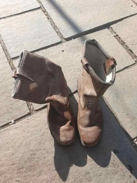Photo of free Safety boots size 11 (Welling DA16) #2