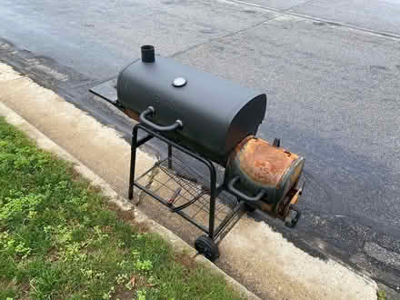 Photo of free Barbecue grill (Seminole Ridge, Fitchburg) #2