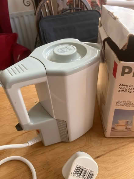 Photo of free Mini kettle (Parkstone, Poole. BH14.) #1