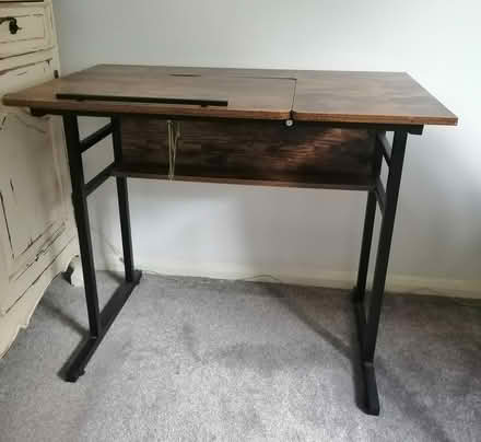 Photo of free L-shaped Easel Desk needs new home (ME13 0AL) #4