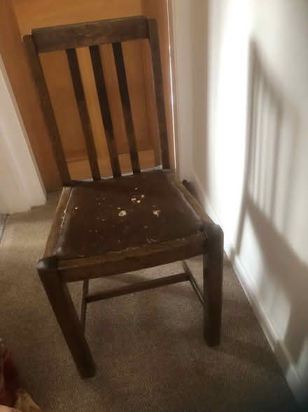 Photo of free Old kitchen chair HG2 (Harrogate HG2) #1