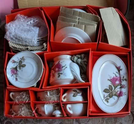 Photo of free 1950's china tea set (Shoreline near 185th) #2