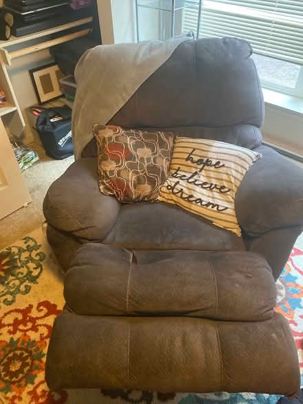 Photo of free Recliner (Beaverton) #1
