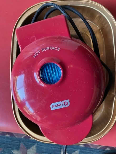 Photo of free makes mini waffles 4" diameter (south sunnyvale) #1