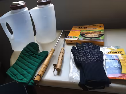 Photo of free many COOKOUT items, old & new (N side of Eureka in Maple Lawn) #3