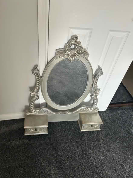 Photo of free Ladies dressing table top mirror (E3) #1