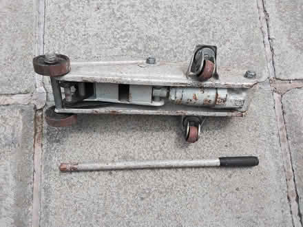Photo of free Trolley Jack (Bryn Gates WN2) #2