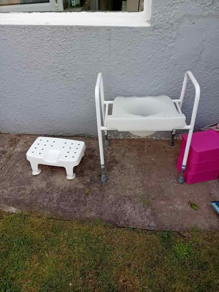 Photo of free Bath seat and toilet frame (Birchgrove, CF14) #1