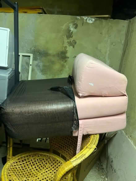 Photo of free Pink Z Bed / folding chair bed (E3) #1