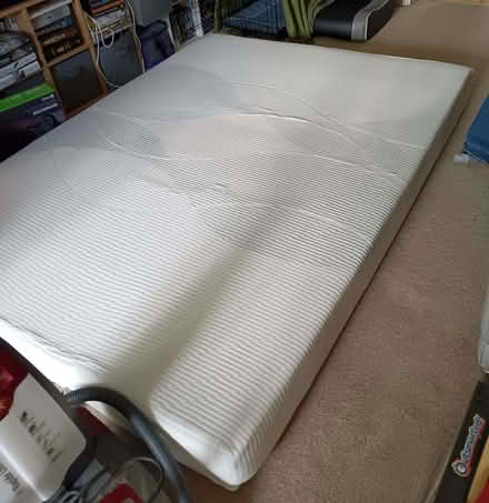 Photo of free king size mattress,under 2 years old (The Rock TF3) #1