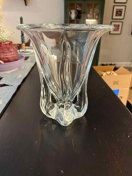 Photo of free Very Beautiful Glass Vase (Downtown) #1