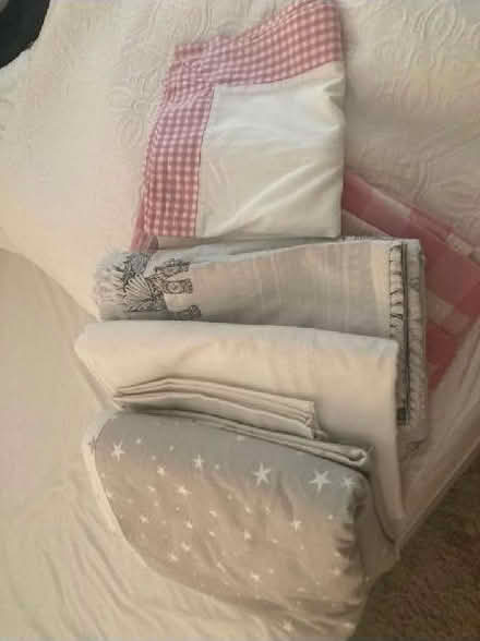 Photo of free Beautiful Single bedding sets up for grabs (Abbey Wood SE2) #1