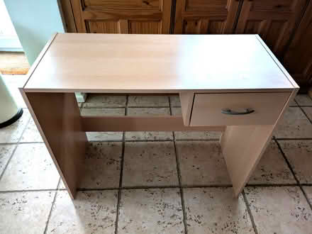 Photo of free Small Desk (PO21 Nyetimber) #1