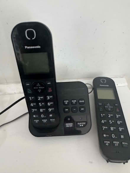 Photo of free 2 Panasonic phones & base (SE11) #3