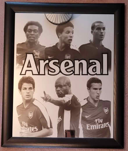 Photo of free Arsenal mirror (Harlow CM18) #1