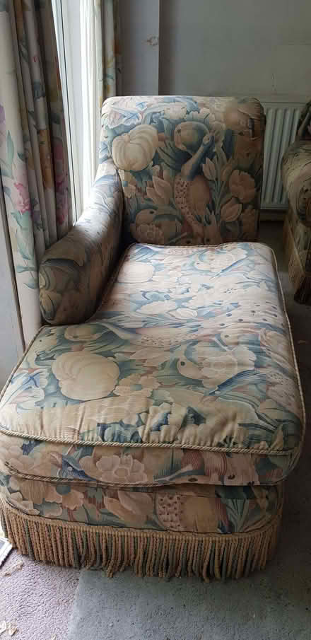 Photo of free Vintage chaise longue (Totteridge HW HP13) #2