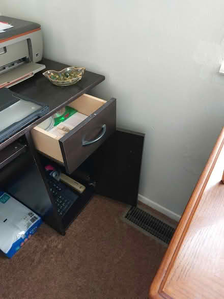 Photo of free computer desk (South West Side of Indianapoli) #2
