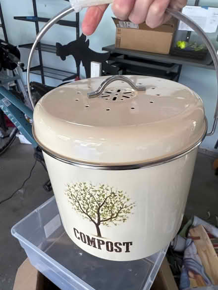 Photo of free Small compost bin (Lafayette) #1