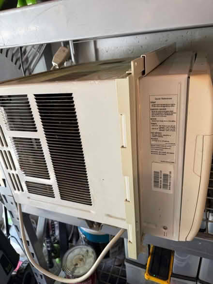 Photo of free Window Air Conditioner (Capitol Hill) #2