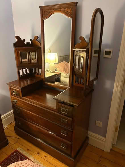 Photo of free Victorian chest of drawers with mirrors and matching bedside (Chiswick W4) #1