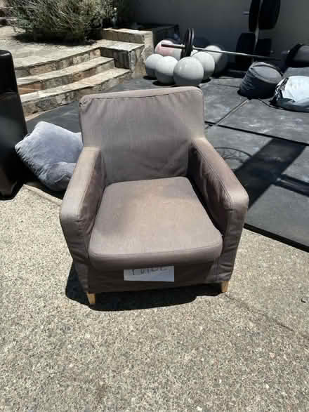 Photo of free chairs (San rafael) #1