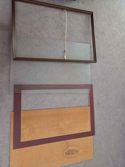Photo of free Picture frame (larger) (Barkingside IG5) #2
