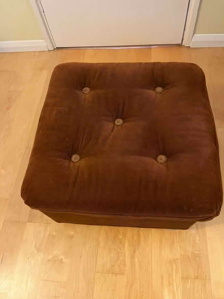 Photo of free Brown pouffe. (Stanborough AL8) #1