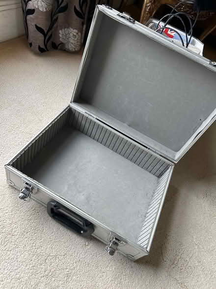 Photo of free Lightweight metal case (Brompton DL6) #2