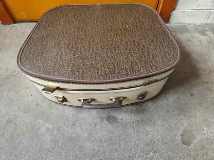 Photo of free vintage suitcase (Brechin DD9) #4