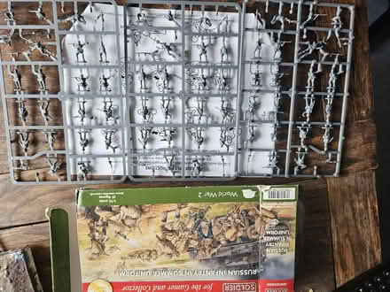 Photo of free 1/72 ww2 psc infantry various (Bexhill-On-Sea) #3