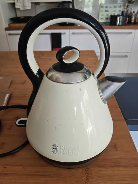 Photo of free kettle (pe28) #2