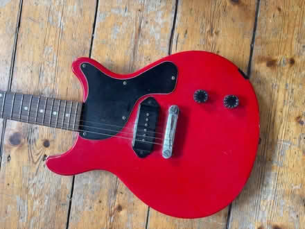 Photo of free Electric guitar - Epiphone Juniour (greenwich SE10) #3
