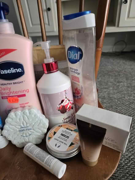 Photo of free Used beauty products (Ridley Park) #2
