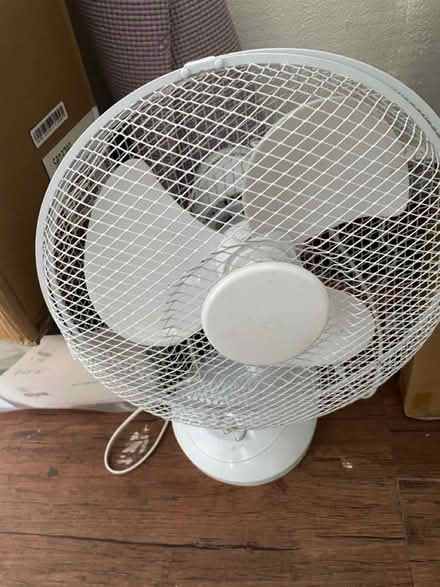 Photo of free Desk fan (Selsdon CR2) #1