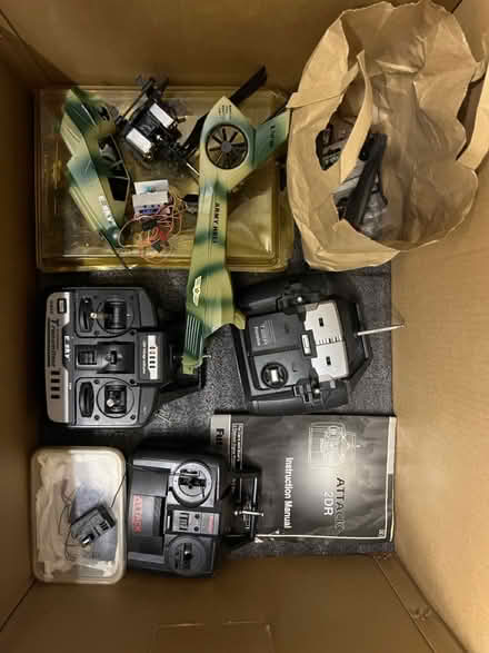 Photo of free Analogue RC bits (Cove GU14) #1