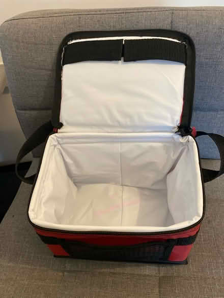 Photo of free Cool lunch bag (Jennett's Park RG12) #2