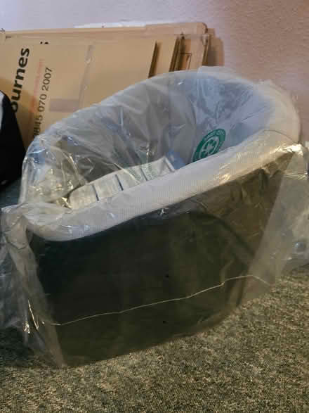 Photo of free Car dog seat x2 1 new 1 slight use (BN10) #2