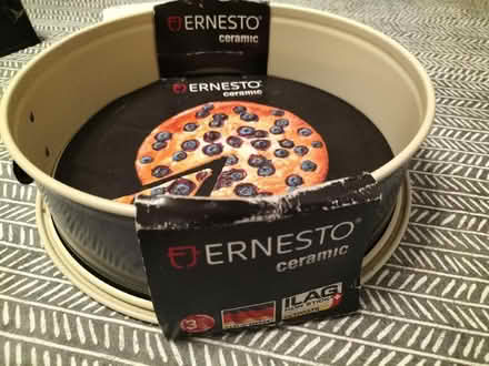 Photo of free Cake tin brand new (Wollaton NG8) #2