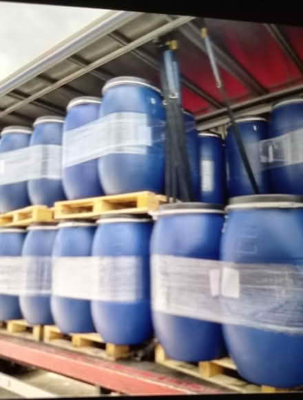 Photo of 200-220liters blue barrel (S3- Shalesmoor) #2
