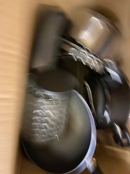 Photo of free Pots, pans and food containers (Northolt UB5) #2