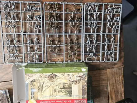 Photo of free 1/72 ww2 psc infantry various (Bexhill-On-Sea) #1