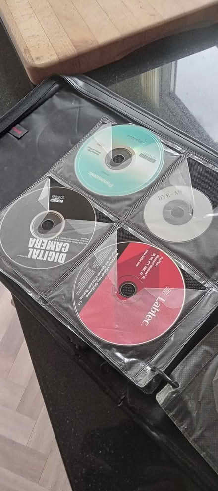 Photo of free CD Folder with assorted software (Stannington S6) #1