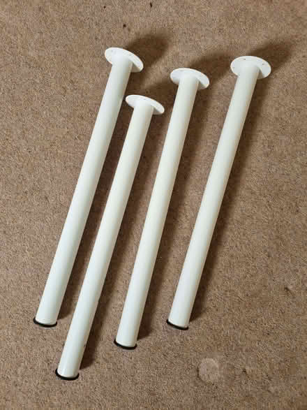 Photo of free 4 x table legs (AB21) #1