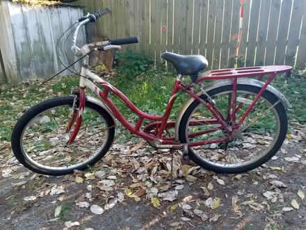 Photo of free Beat-up Beach Cruiser (Burien) #1