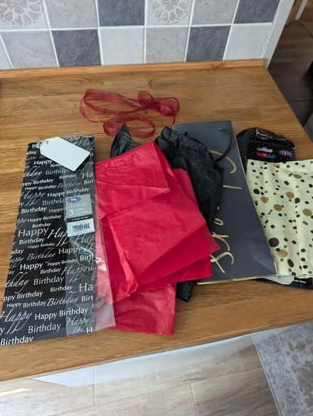 Photo of free Gift Wrap & Bottle Wrap (Grangeway area NN10) #1