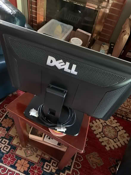 Photo of free Dell 19" Moinor (Mantua) #2