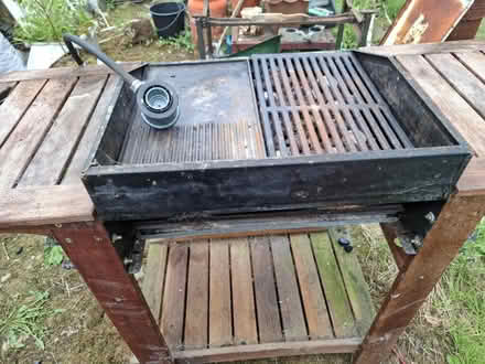 Photo of free Gas twin burner BBQ (Aughrim Co.wicklow) #3