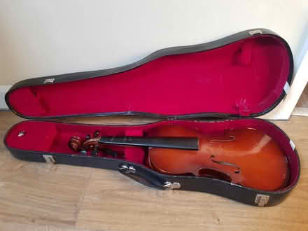 Photo of free Full Size Violin & Case (BA1) #1